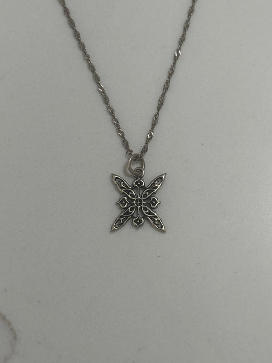Kaviani Necklace